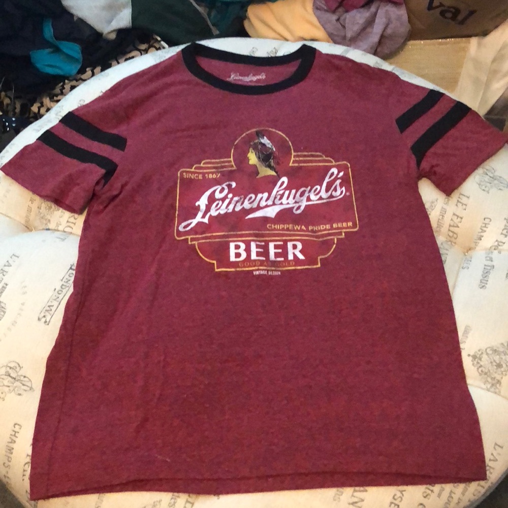 NWOT Leinenkugel’s red beer tee size medium